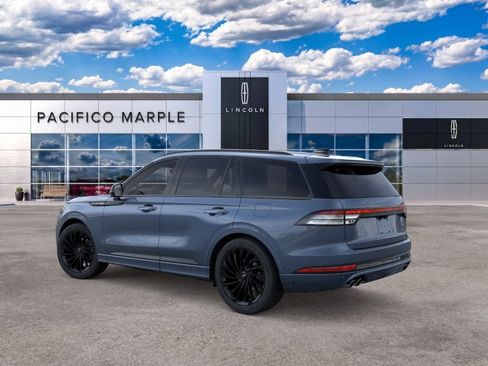 New 2026 Lincoln Aviator Reserve w/ Jet Appearance Package AWD/4WD image 4