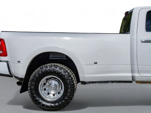 Used 2022 RAM 3500 Laramie w/ Chrome Appearance Group image 7