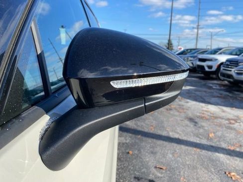 New 2026 Volkswagen Tiguan SE R-Line image 14