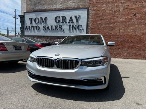 Used 2018 BMW 530i xDrive w/ Premium Package image 1
