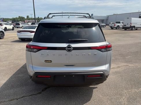 Used 2025 Nissan Pathfinder SV AWD/4WD image 5