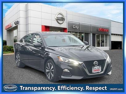 Certified 2022 Nissan Altima 2.5 SV