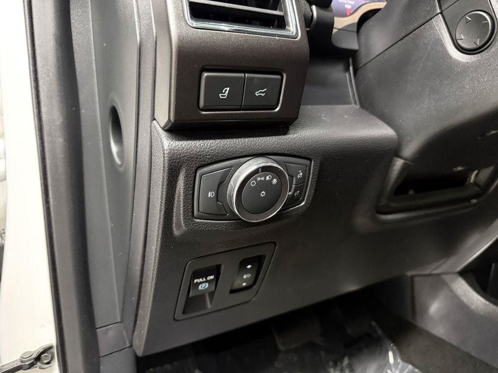 Used 2019 Ford Expedition Max Limited w/ Equipment Group 301A AWD/4WD image 14