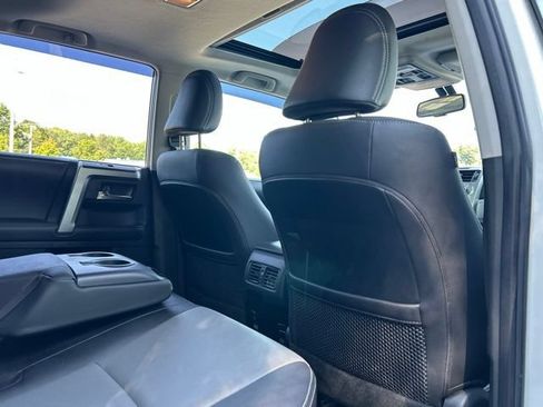 Used 2019 Toyota 4Runner SR5 Premium AWD/4WD image 42