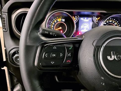 Used 2019 Jeep Wrangler Unlimited Sport S AWD/4WD image 17
