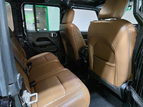 Used 2021 Jeep Wrangler Unlimited Sahara AWD/4WD image 23