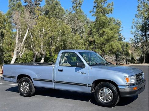 Used 1993 Toyota T100 2WD Regular Cab image 2