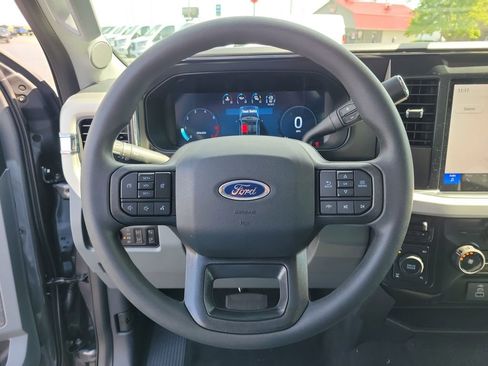 New 2026 Ford F250 XLT w/ XLT Premium Package AWD/4WD image 23