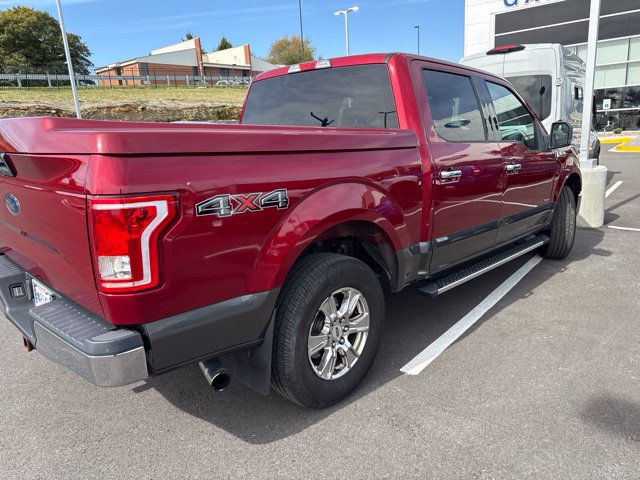 Used 2015 Ford F150 XLT w/ Equipment Group 301A Mid AWD/4WD image 8