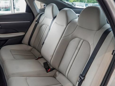 Certified 2025 Hyundai Sonata SE FWD image 39