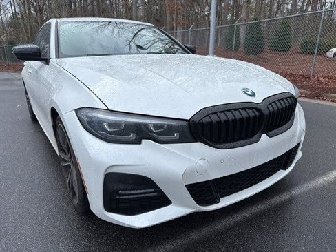 Certified 2022 BMW 330i 330i w/ M Sport Package image 11