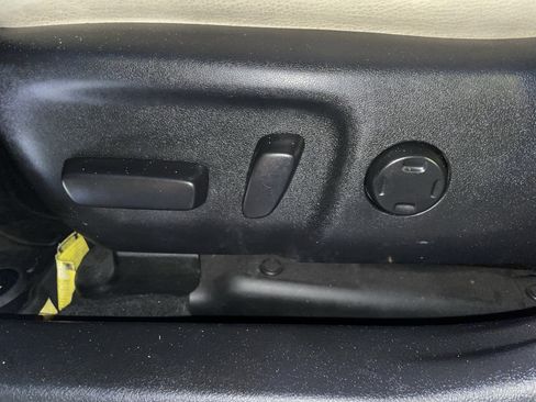 Used 2017 Toyota Avalon XLE Premium w/ Protection Package image 14