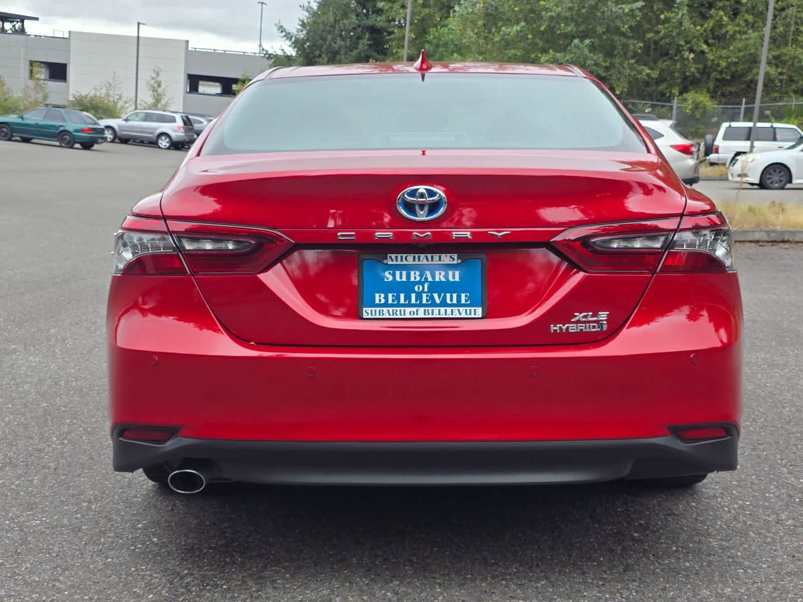 Used 2024 Toyota Camry XLE w/ Navigation Package FWD image 5