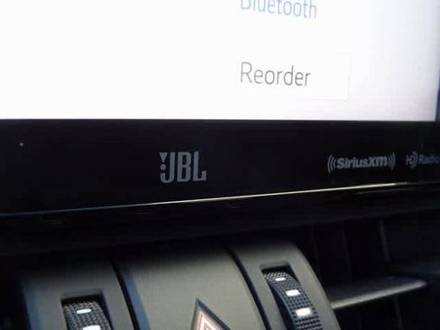 Used 2020 Toyota RAV4 Limited image 31