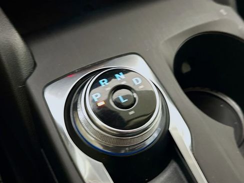 Used 2020 Ford Escape Titanium w/ Titanium Premium Package 2.0 image 18