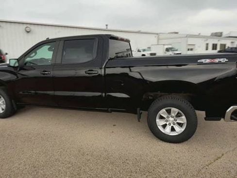 Used 2021 Chevrolet Silverado 1500 LT w/ Safety Package II image 8