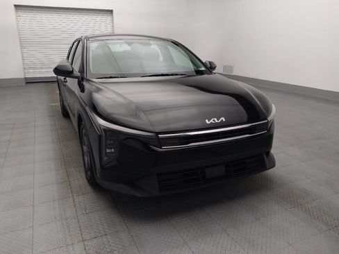 Used 2025 Kia K4 FWD image 14