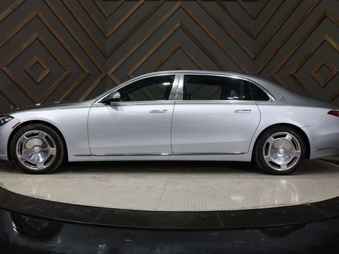 Used 2024 Mercedes-Benz Maybach S 580 Maybach S 580 4MATIC image 8