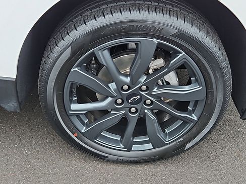 Certified 2023 Chevrolet Equinox RS image 8