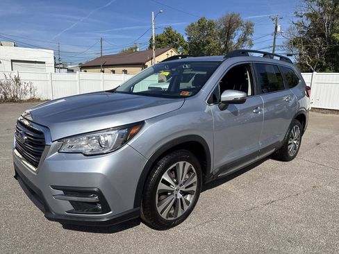 Used 2022 Subaru Ascent Limited image 10