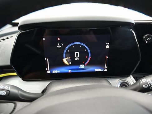 Used 2024 Chevrolet Trax LT w/ Driver Confidence Package image 25