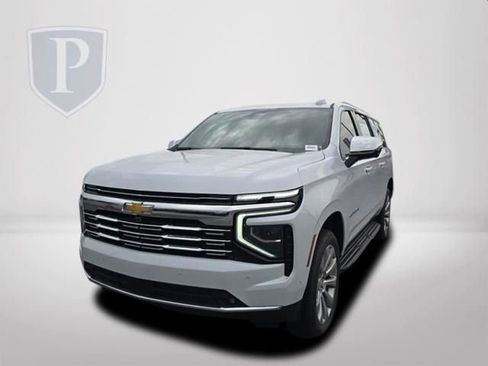 New 2026 Chevrolet Suburban Premier AWD/4WD image 11