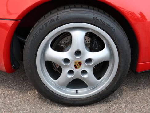 Used 1995 Porsche 911 Carrera RWD image 18