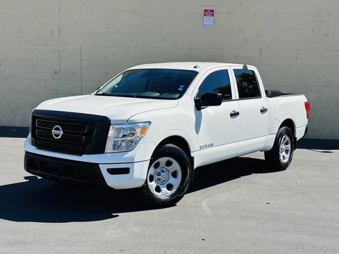 Used 2021 Nissan Titan S w/ S Utility Package image 2