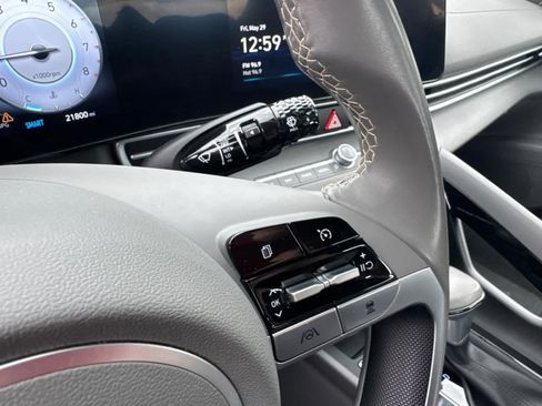 Used 2023 Hyundai Elantra SEL w/ Convenience Package FWD image 19