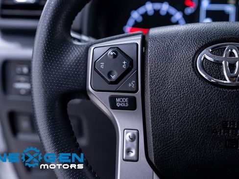 Used 2021 Toyota 4Runner SR5 Premium image 19