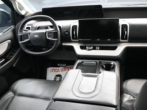 Used 2025 Ford Expedition Max Active RWD image 15