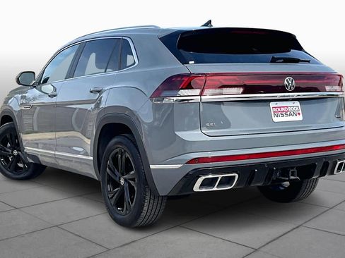 Used 2024 Volkswagen Atlas Cross Sport SEL R-Line image 12