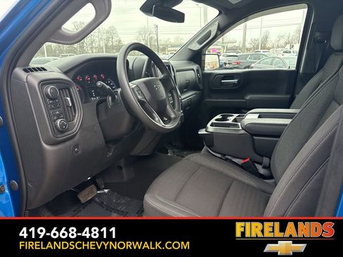 Used 2024 Chevrolet Silverado 1500 Custom Trail Boss image 9