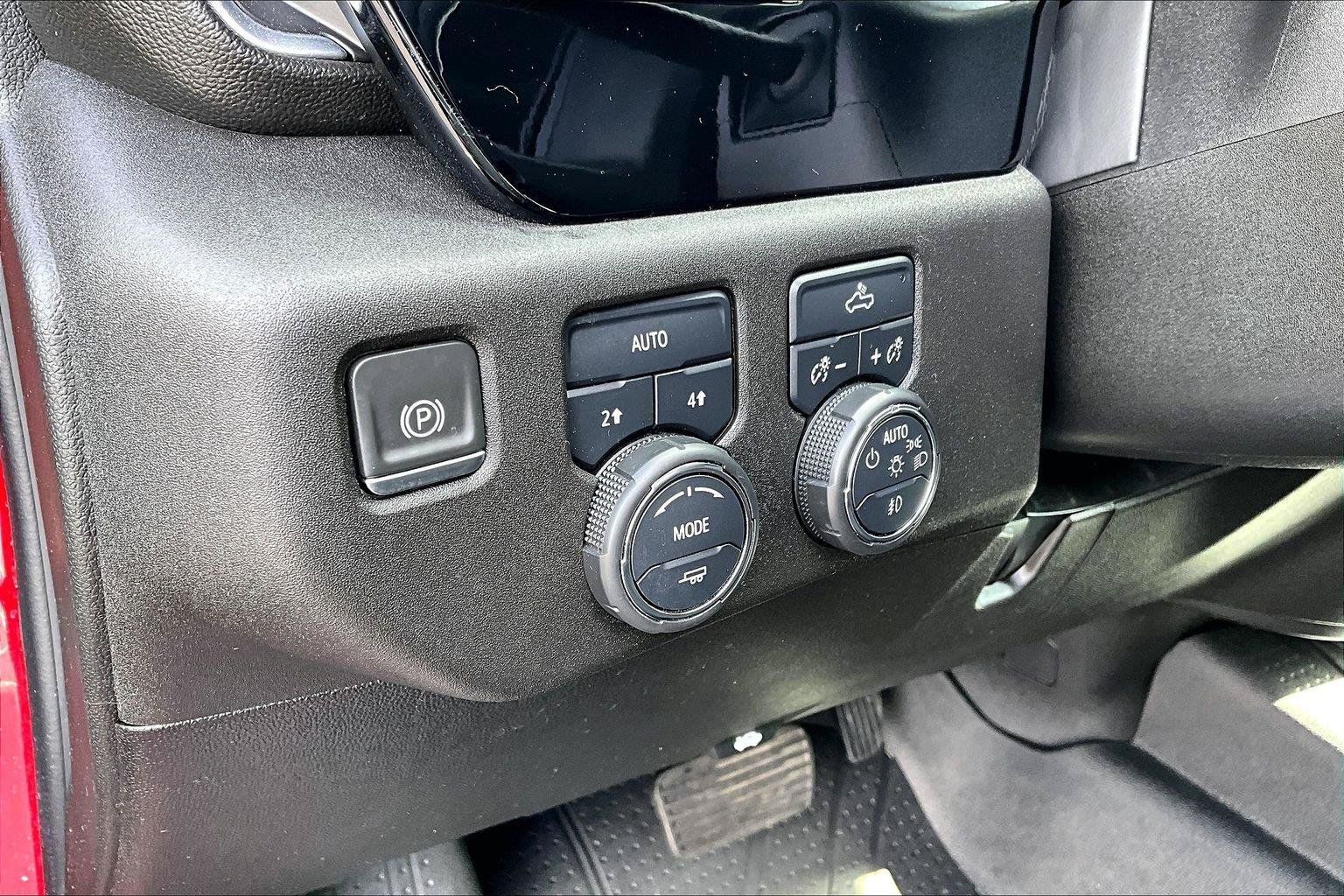 Used 2024 Chevrolet Silverado 1500 RST w/ Protection Package AWD/4WD image 37