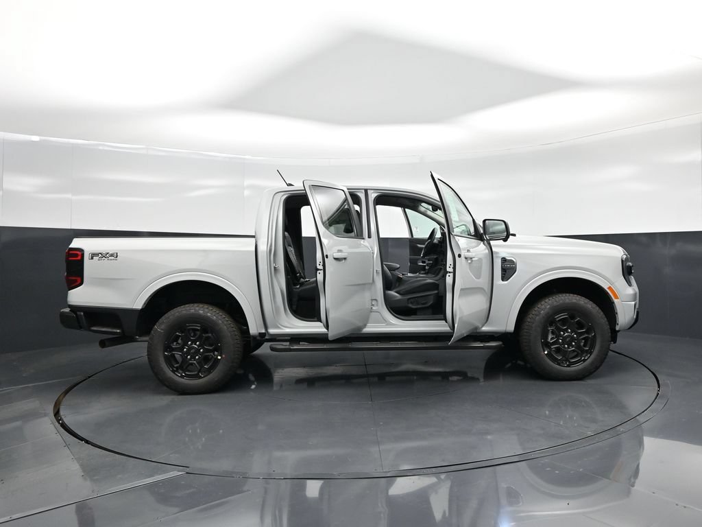 New 2026 Ford Ranger Lariat w/ FX4 Off-Road Package AWD/4WD image 4
