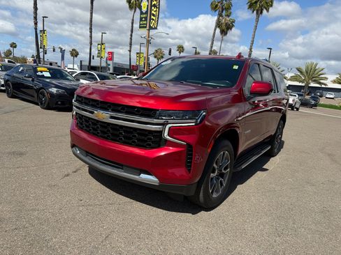 Used 2021 Chevrolet Tahoe LS RWD image 3