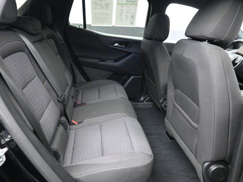 Used 2025 Chevrolet Equinox LT image 9