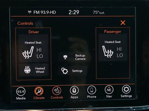 Used 2020 Jeep Grand Cherokee Limited image 28