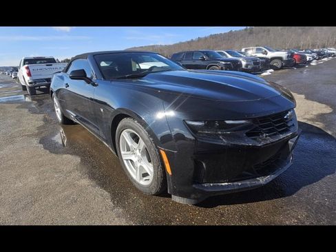 Used 2023 Chevrolet Camaro LT w/ Technology Package image 2