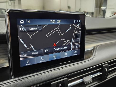 Used 2021 Lincoln Corsair AWD w/ Premium Package image 4