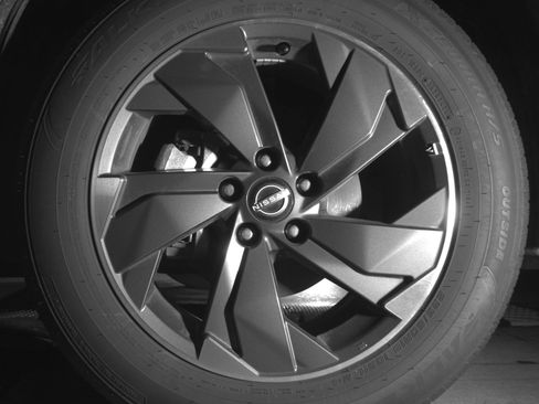 Used 2025 Nissan Rogue SV FWD image 12