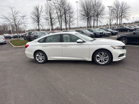 Used 2019 Honda Accord LX image 7
