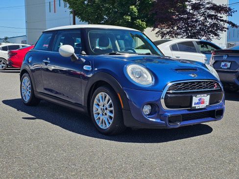 Used 2014 MINI Cooper S FWD image 1