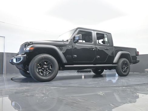 New 2026 Jeep Gladiator Sport AWD/4WD image 51