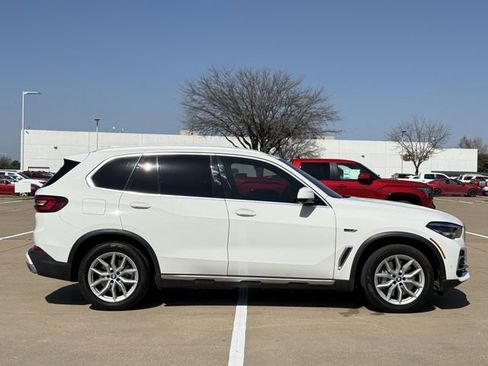 Used 2022 BMW X5 xDrive45e w/ Luxury Seating Package image 3