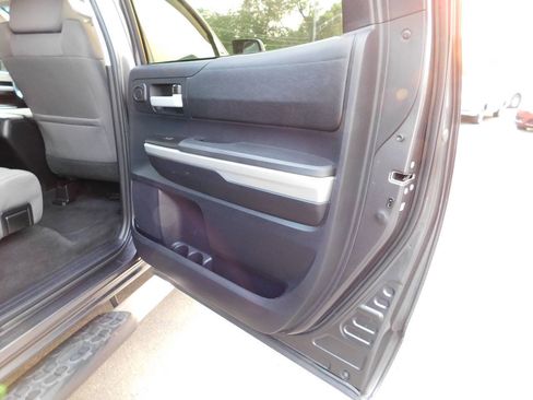 Used 2016 Toyota Tundra SR5 w/ TRD Off Road Package AWD/4WD image 38