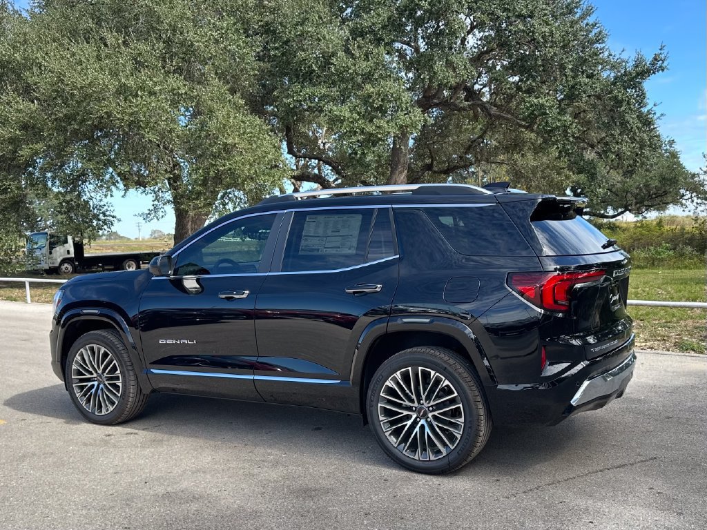 New 2027 GMC Terrain Denali w/ LPO, Floor Liner Package AWD/4WD image 7