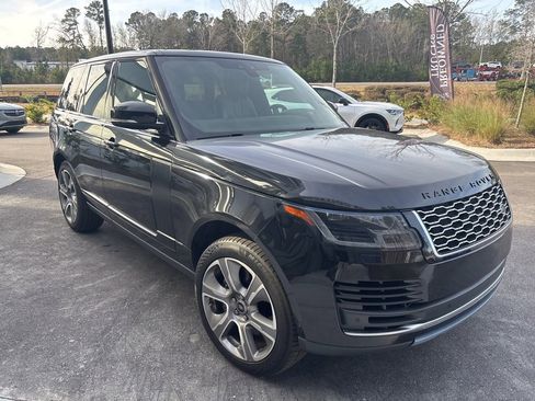 Used 2020 Land Rover Range Rover HSE image 4