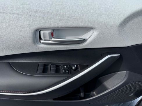 Certified 2025 Toyota Corolla SE w/ SE Premium Package image 15