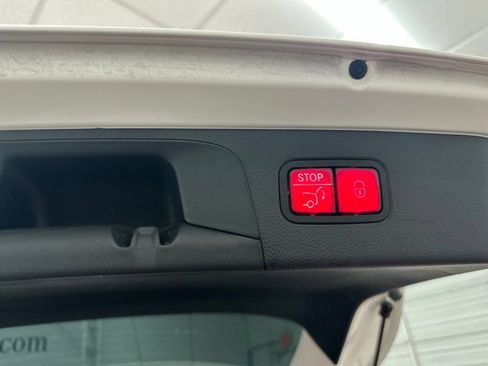Certified 2016 Mercedes-Benz GLC 300 image 29